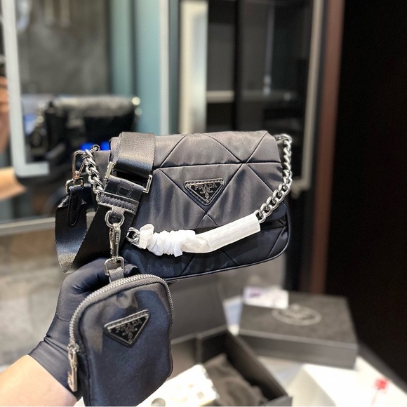 New authentic Prada Ringer Messenger Bag 3-in-1 - Picture 1 of 9